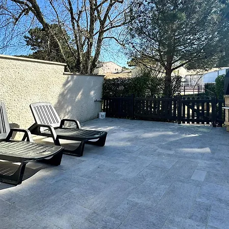 بيت للعطل Maison Avec Terrasse, Proche Et Commerces - Fr-1-705-61 لو ماثيز