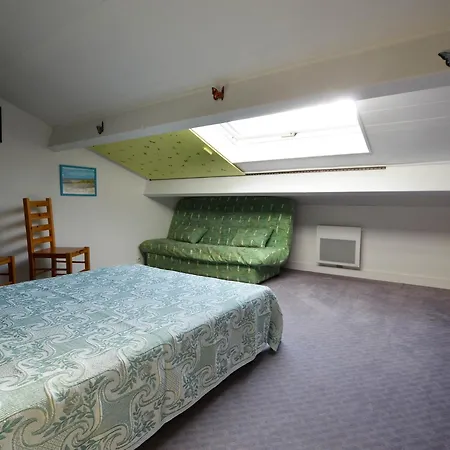 Сasa de vacaciones Maison Avec Terrasse, Proche Et Commerces - Fr-1-705-61