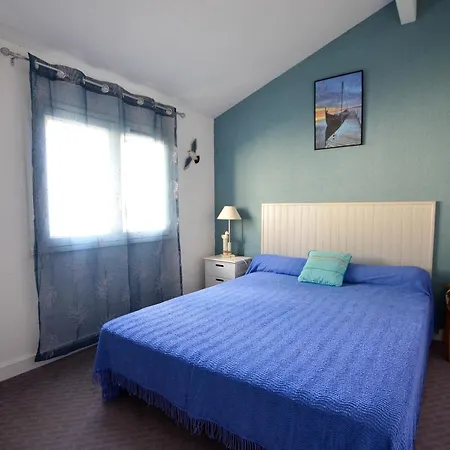 Maison Avec Terrasse, Proche Et Commerces - Fr-1-705-61 * Les Mathes