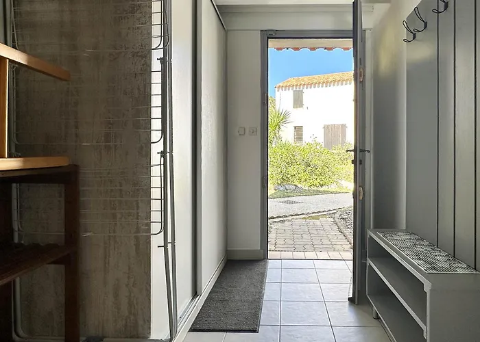 Maison Avec Terrasse, Proche Et Commerces - Fr-1-705-61 Сasa de vacaciones