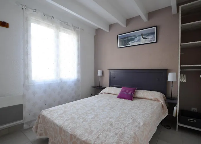 Сasa de vacaciones Maison Avec Terrasse, Proche Et Commerces - Fr-1-705-61 *